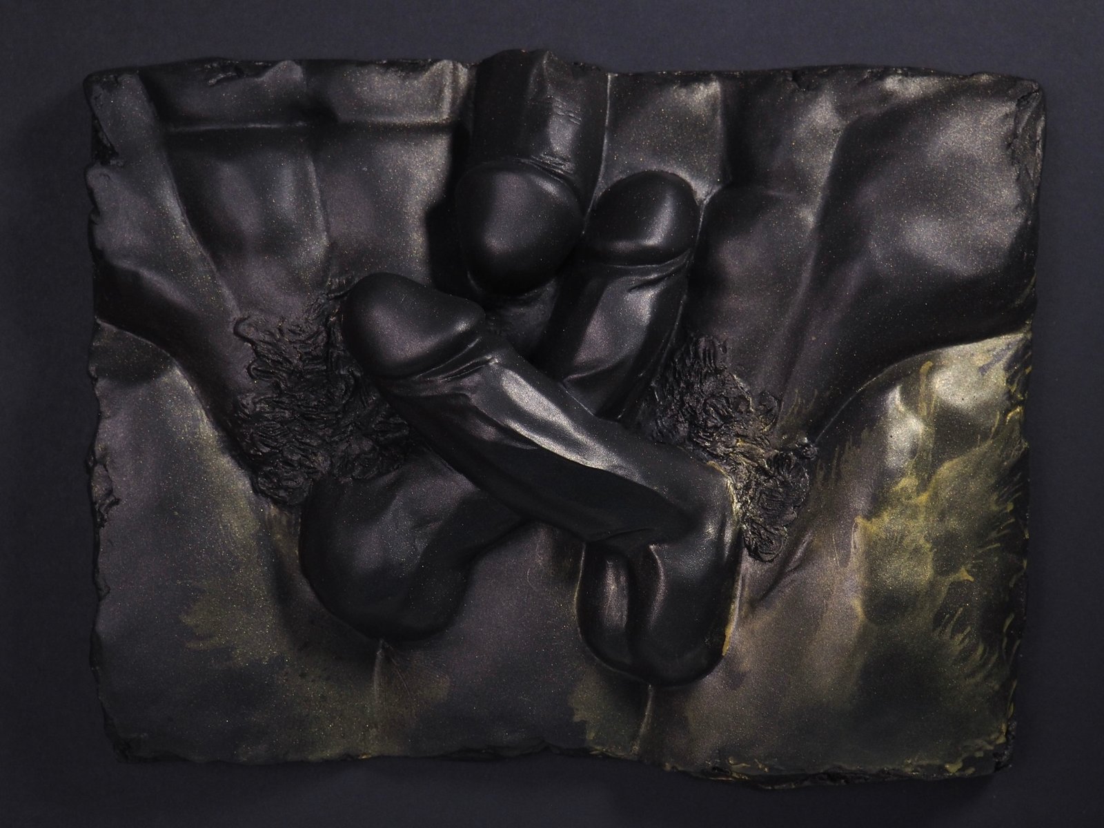Entwined Gold Splash resin sculpture by MASOMA